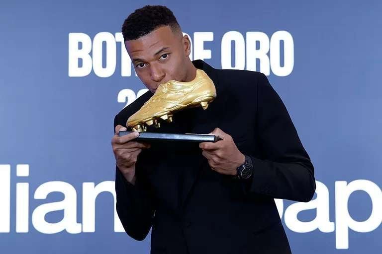 Mbappé Catat Sejarah , Sukses Amankan Golden Boot Pertama